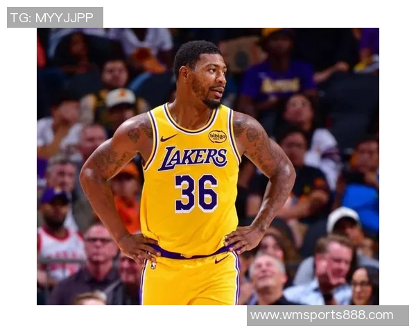 斯玛特谈湖人战袍压力:对手总是全力以赴迎战我们 斯玛特谈湖人战袍压力:对手总是全力以赴迎战我们